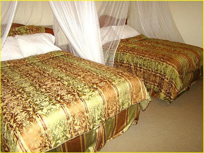 Executive Airport Hotel Entebbe Esterno foto